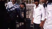 ढाई घंटे ताले में बंद रहा विश्वविद्यालय, छात्रों ने किया प्रदर्शन