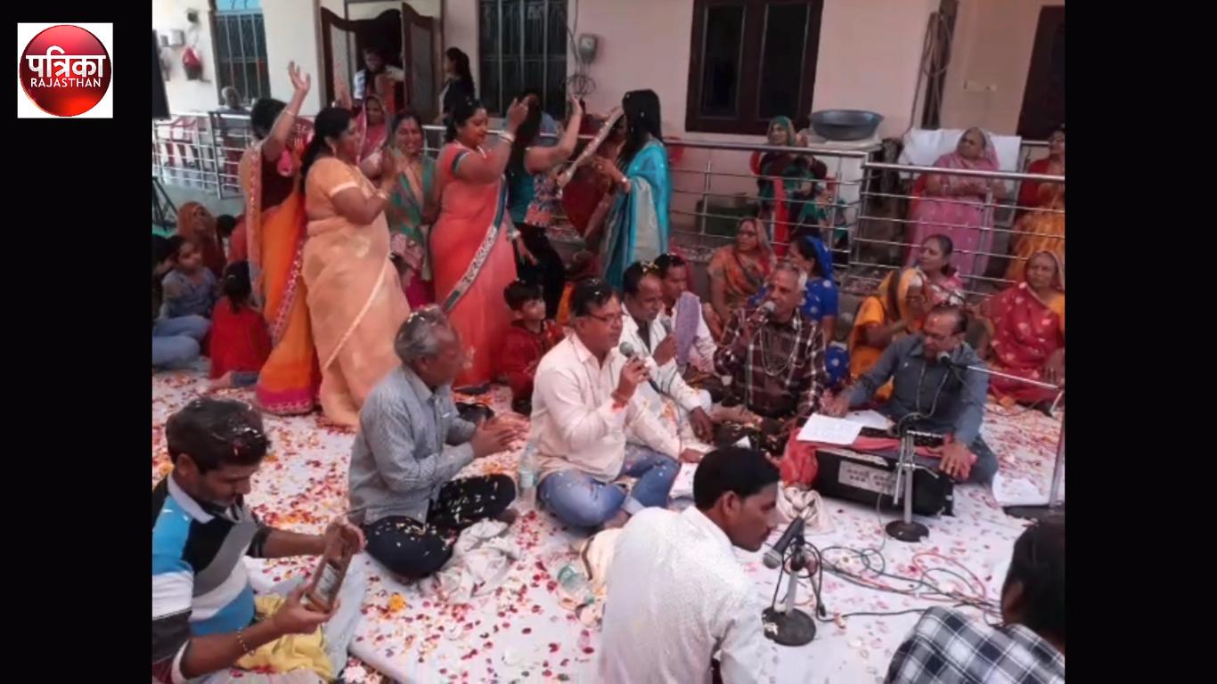video : पुष्कर में बही फाल्गुनी बहार………..