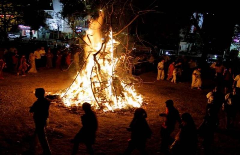 holika dahan ke totke
