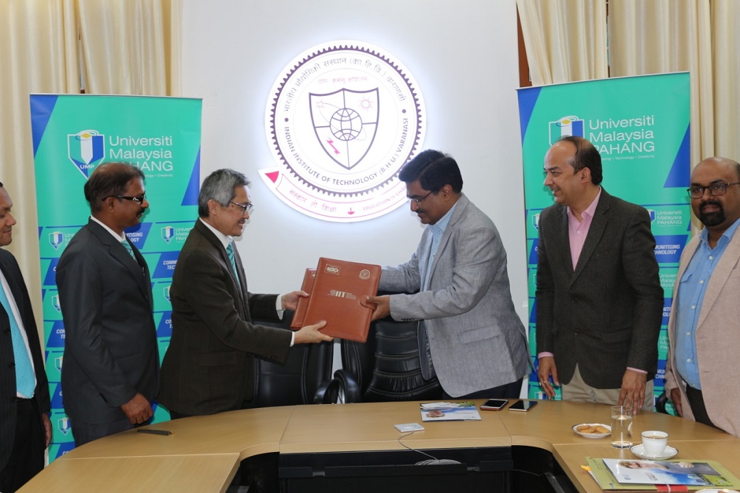 Universities of Germany and Malaysia signing MOU with IIT BHU