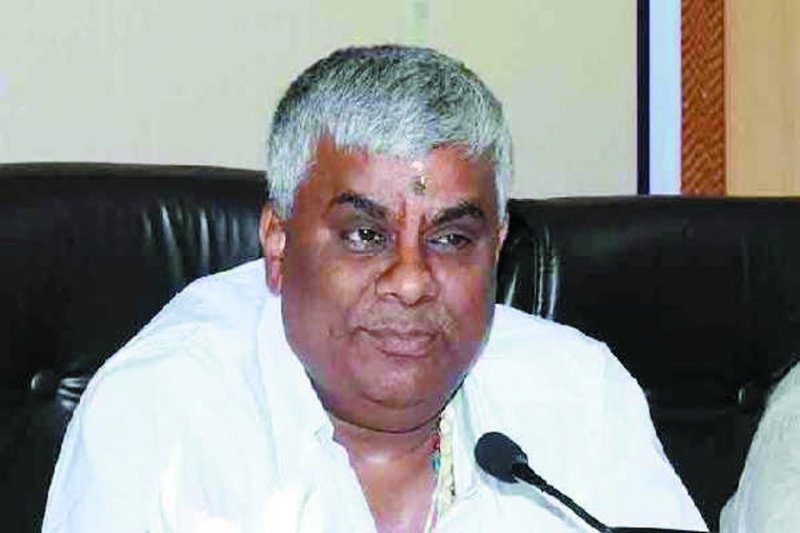 देवगौड़ा की उपलब्धियों पर भाजपा से खुली बहस को तैयार: रेवण्णा