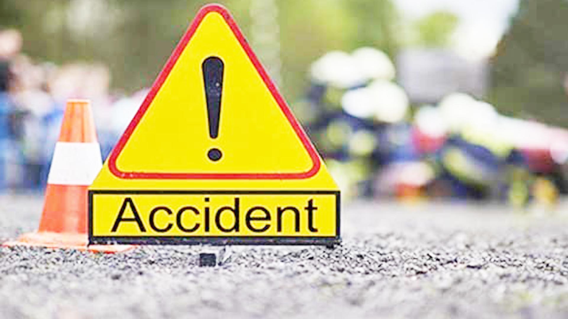 tractor accident in naubatpur bihar 4 dead 7 injured