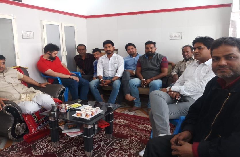 VIDEO: मुद्दों पर हो चुनाव, पूर्ण बहुमत की चाहिए सरकार #sunday_political_club