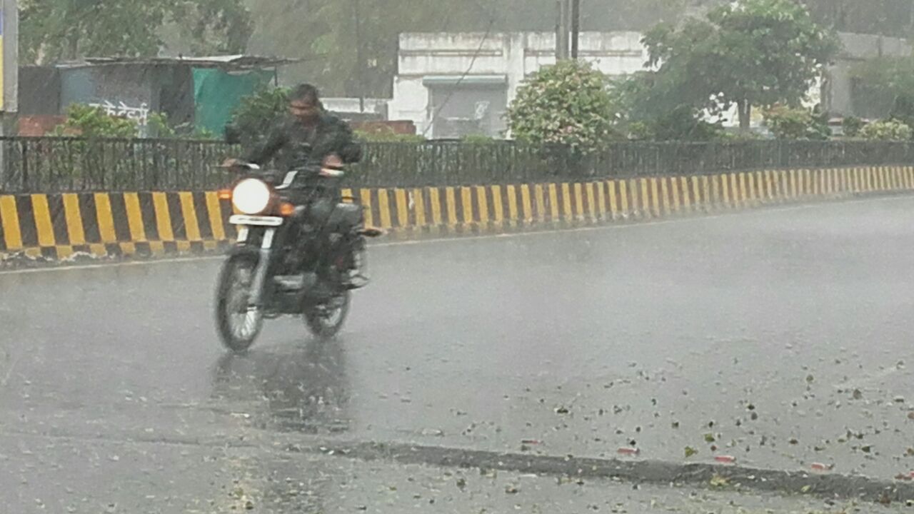 heavy rain alert in madhya pradesh today