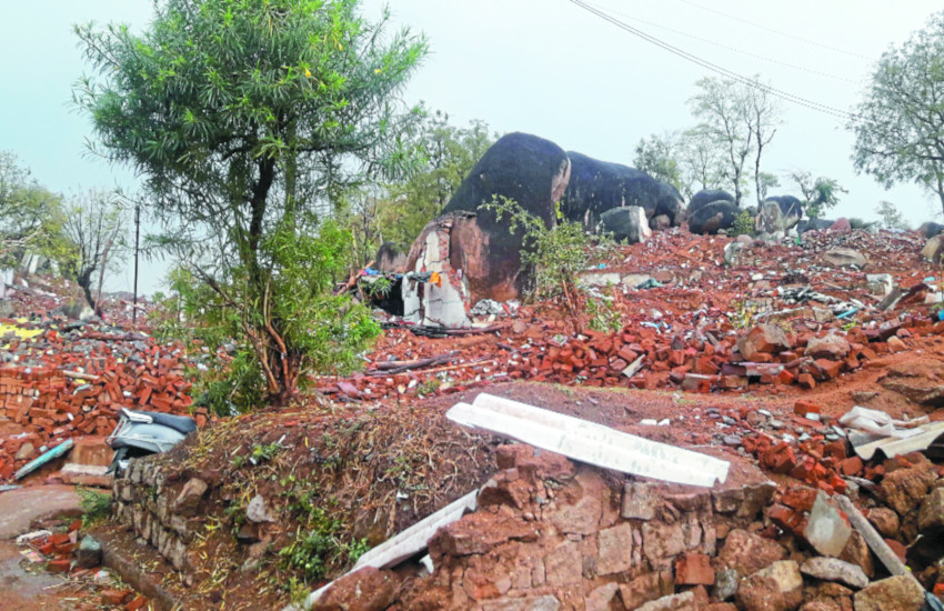 after remove encroachment nagar nigam still careless