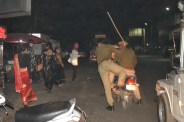शहर में दिन ढलते ही कथित किन्नर सडक़ पर गंदा काम शुरू कर देते है।