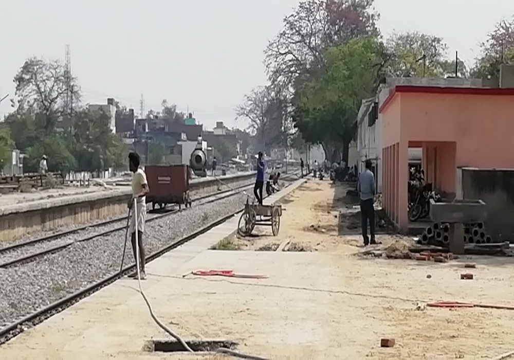 lakhimpur station