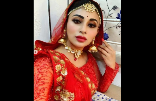 mouni roy