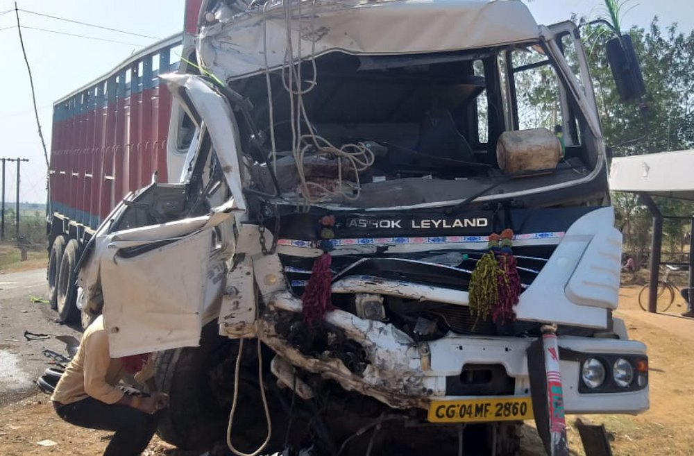 truck and tanckar Accident in panna