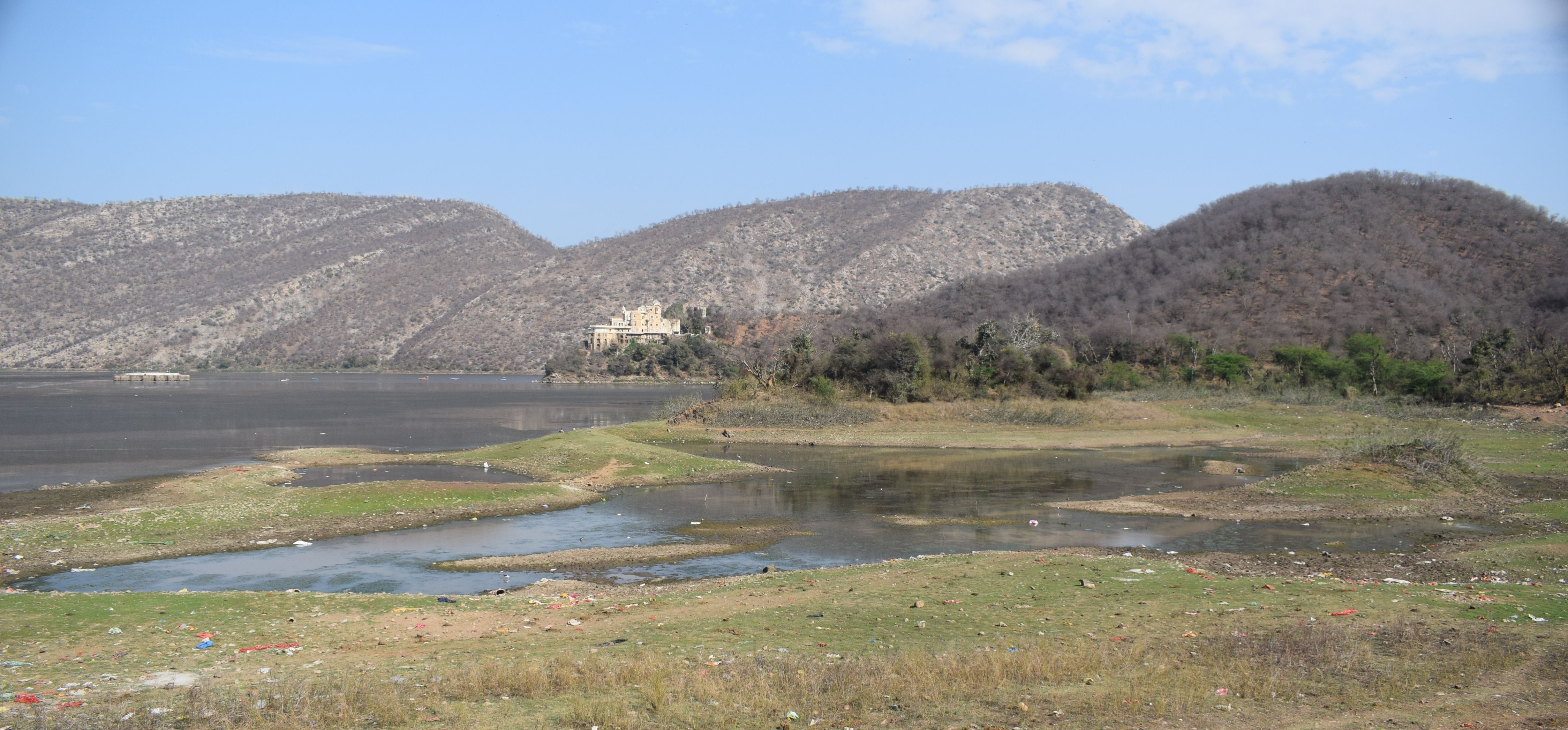 Very Less Water Remain In Siliserh Lake Alwar