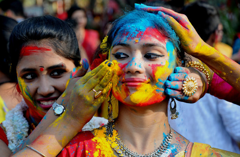 pregnant-women-avoid-chemical-colors-on-holi-occasion