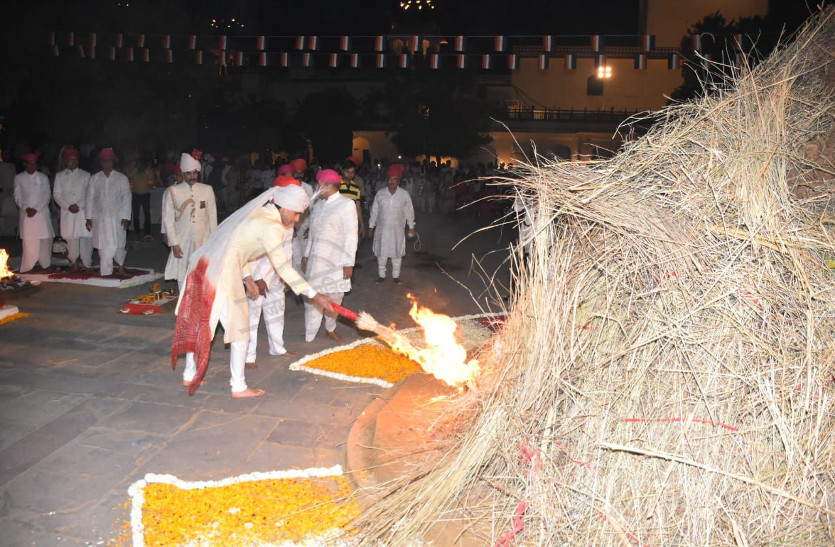 Holi Dahan Jaipur City Palace