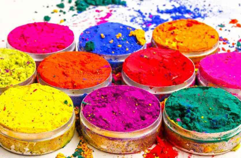 do-not-play-here-in-rajasthan-holi-of-colors-on-dusty