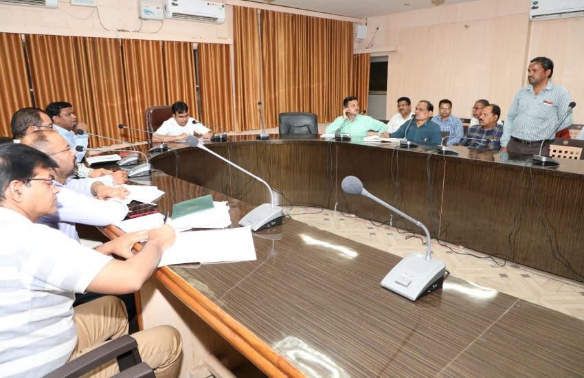 Collector's meeting on preparations for procurement