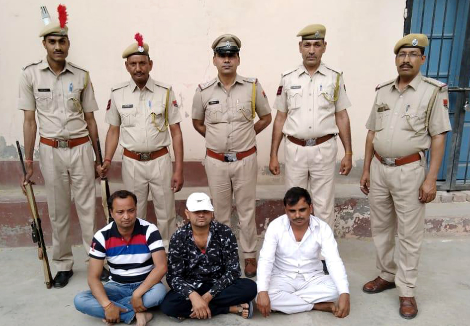 राजस्थान में IPL पर 48 लाख का सट्टा लगाते तीन गिरफ्तार, कार में बैठकर चला रहे थे सट्टा