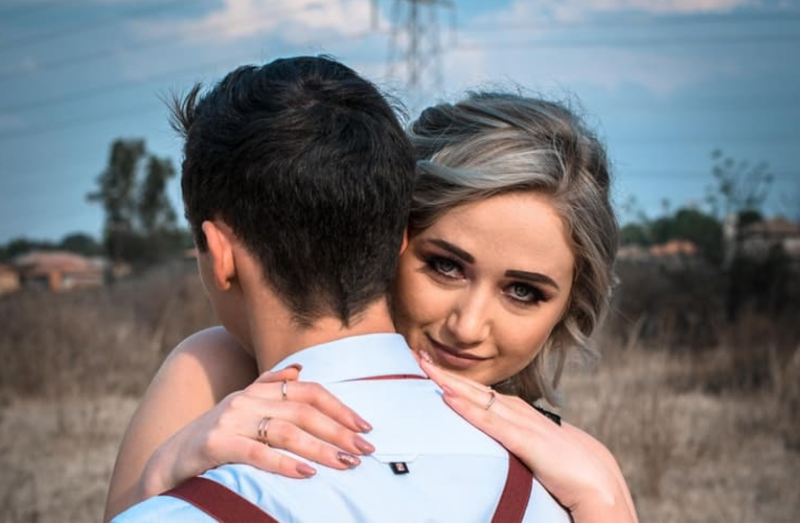 hug-benefits-for-health