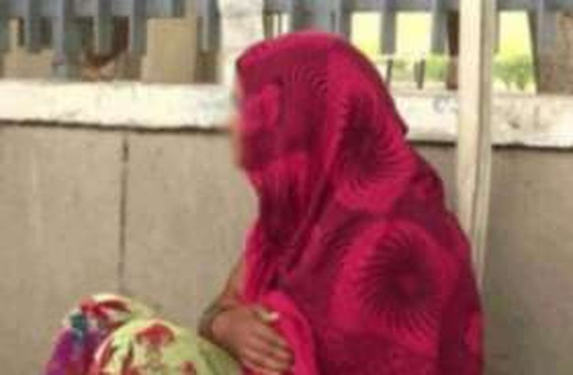सीकर जिले के अजीतगढ़ में फेसबुक पर दोस्ती हो जाने के बाद महिला को अपने घर बुलाकर बलात्कार करने वाले आरोपी को पुलिस ने बुधवार को गि