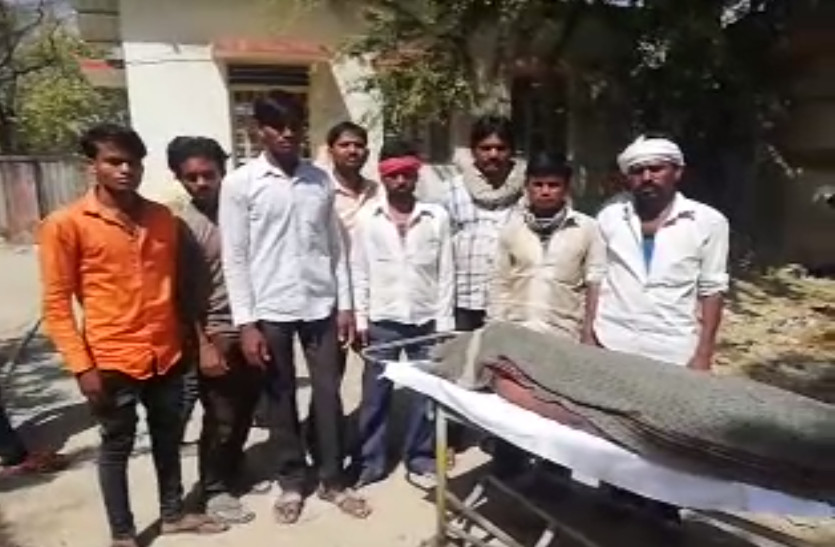 man dies in a road accident in Jhalawar