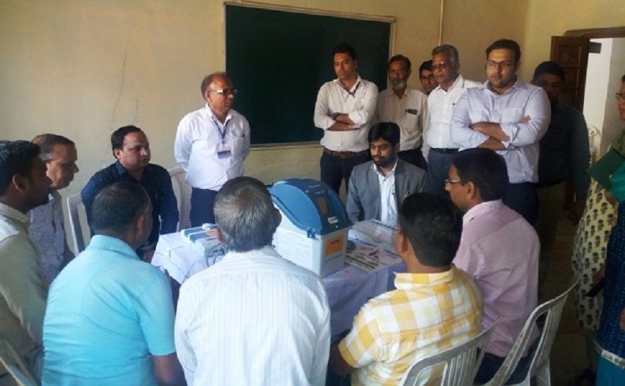Ten people, who have not been given duties in the Lok Sabha elections