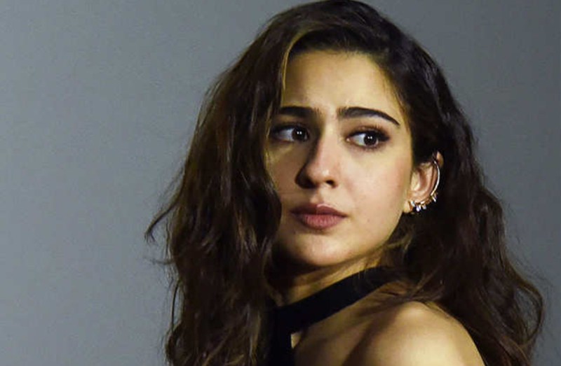 रात के 3 बजे इंटरनेट पर ये देख रही थी सारा अली खान, बताया- मैं तो देखते ही डर गई क्योंकि...