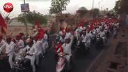 beautiful video of Huge vehicle rally on chetichand 