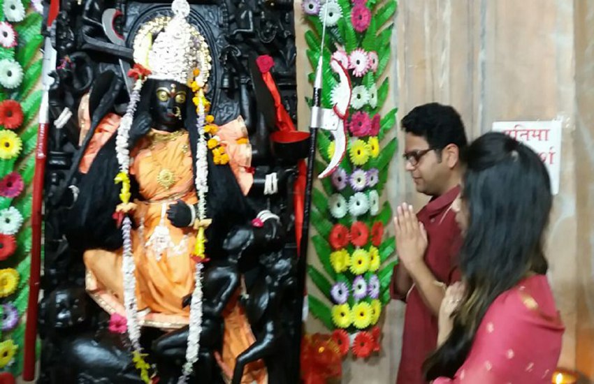 Collector Umaria set up Jawara kalash in Mother Birasini temple