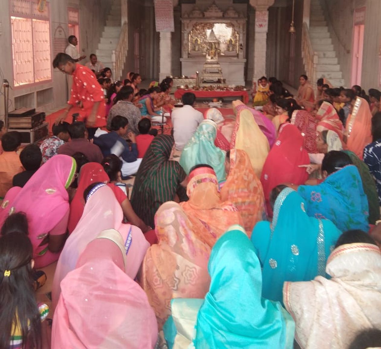 मुमुक्षु मनीक्षा ने ग्रहण की दीक्षा, उमड़़े श्रद्धालु