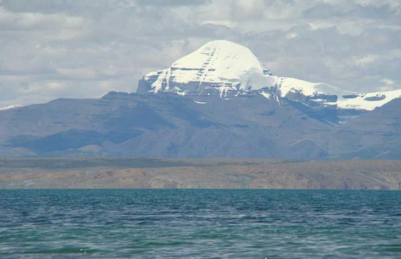 kailash mansarovar lake