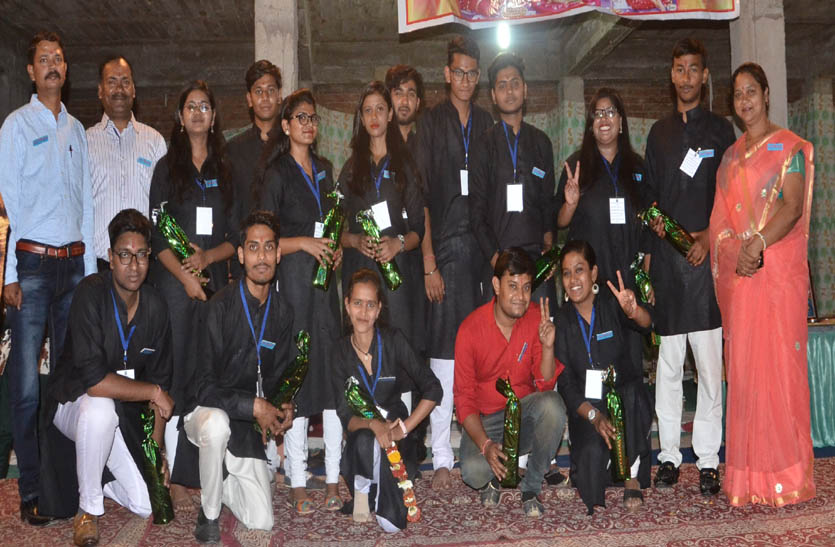 pratibha-honors-and-holi-meet-ceremony