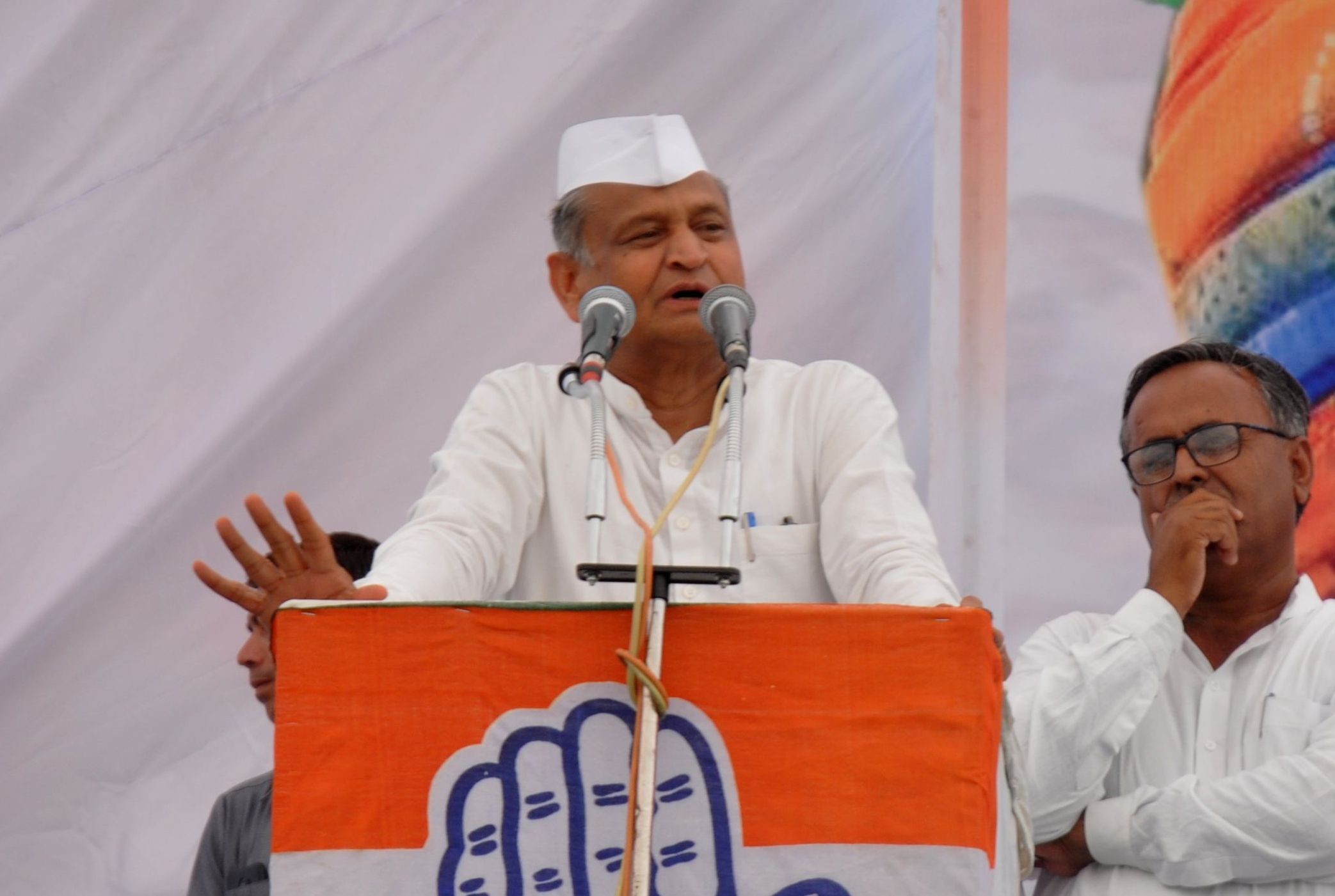 Chief Minister Ashok Gehlot said: Union Minister of Home Affairs