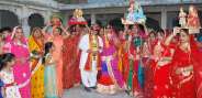 महिलाओं ने रखा उपवास व व्रत, विशेष पूजा-अर्चना की