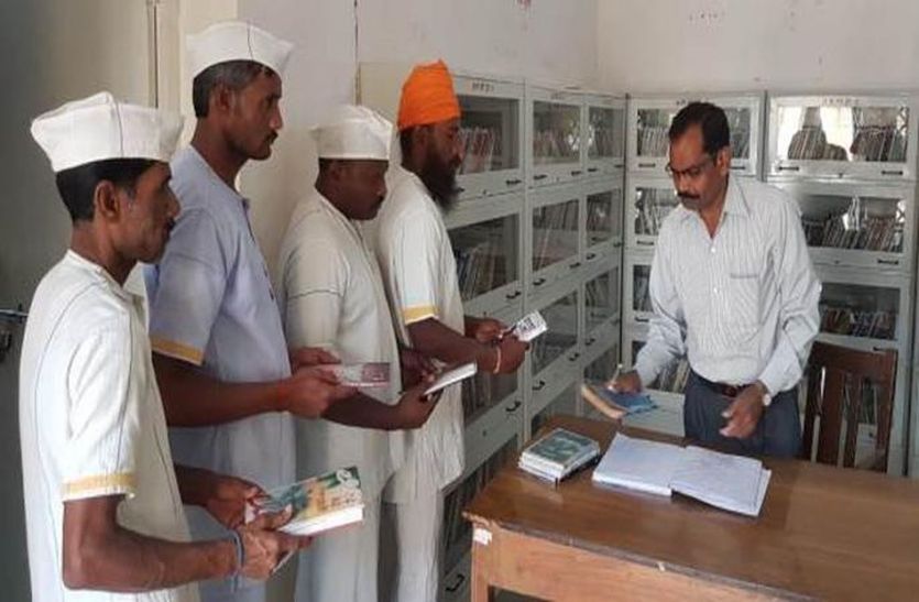 Prisoners Reading And Passing Exam In Alwar Central Jail