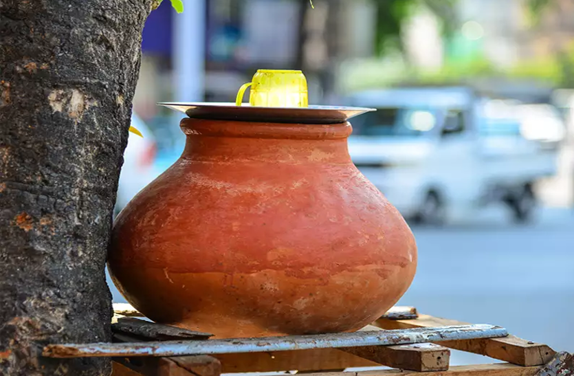 pot-water-to-keep-away-from-many-diseases