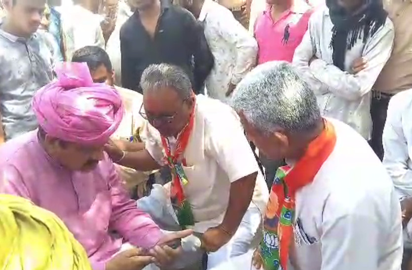 loksabha election 2019- 2 bjp leaders confront in election campaign