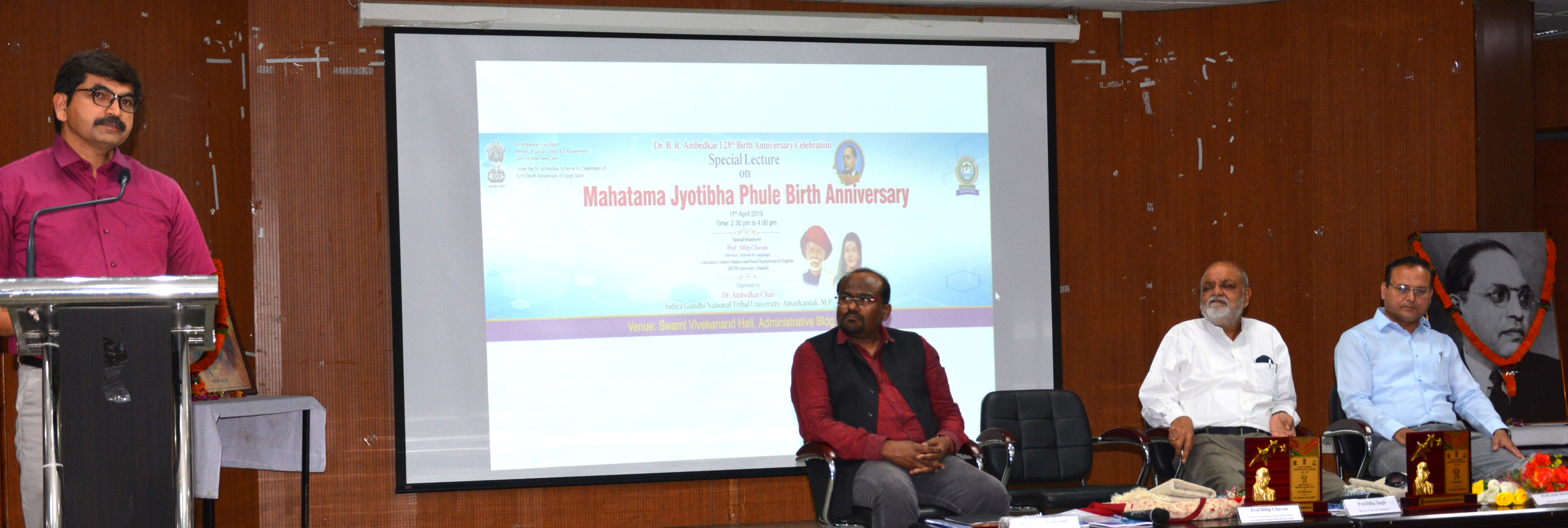 Incomparable contribution of Mahatma Jyotiba Phule in primary educatio