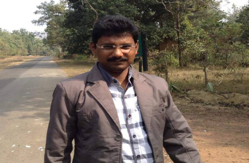 सीएम और कांग्रेस प्रत्याशी की सभा का प्रचार-प्रसार करने का आरोप