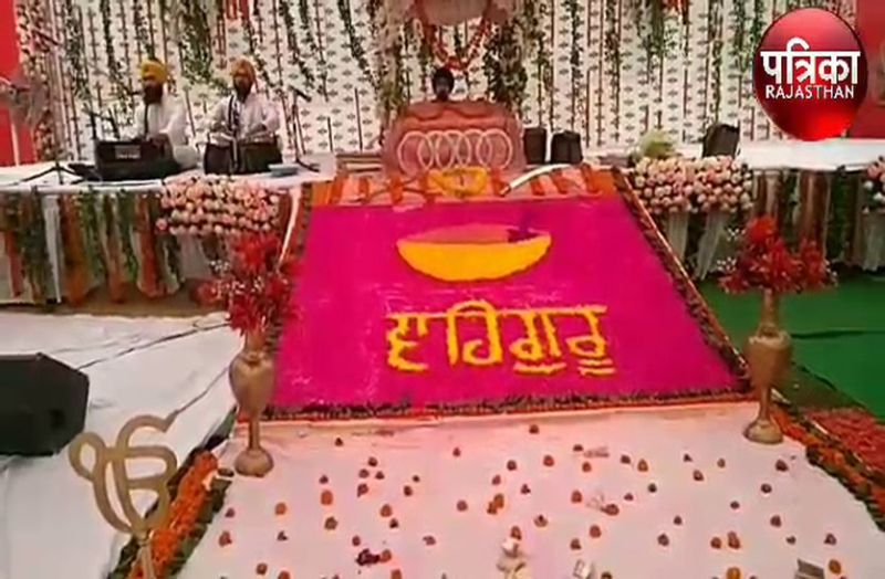 खालसा मेरे रूप है खास, खालसे मह हओं करो निवास...