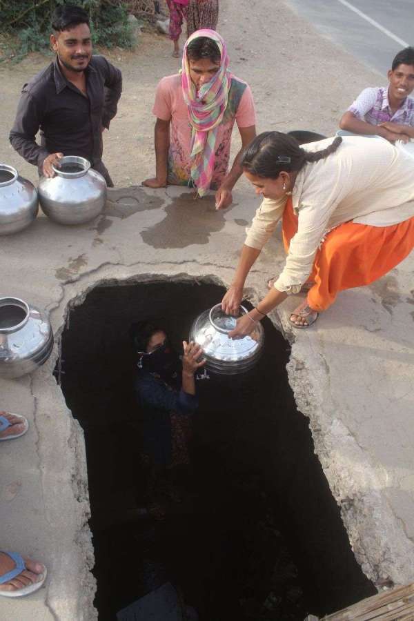 pics of water problem in summer season