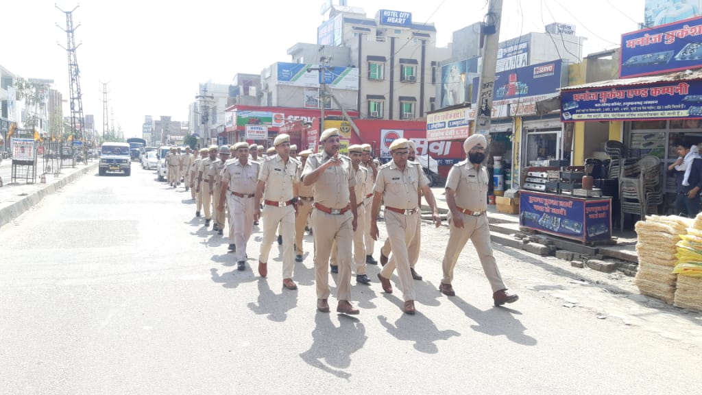 hanumangarh mein police ka paidal march