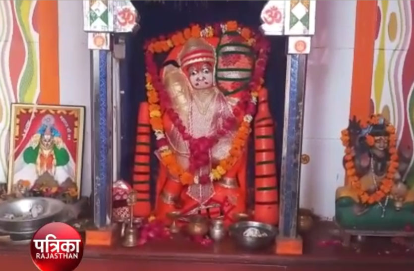 religious-organized-at-balaji-temple-on-hanuman-jayanti