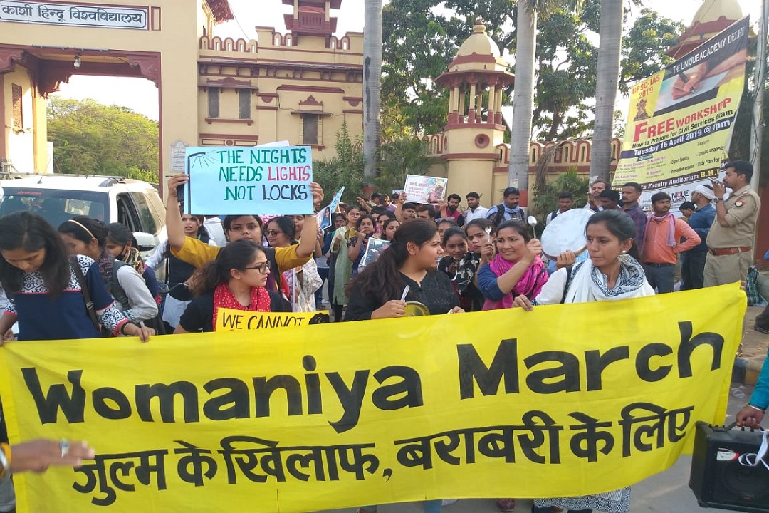 Women and students launch Womania March in Benaras 