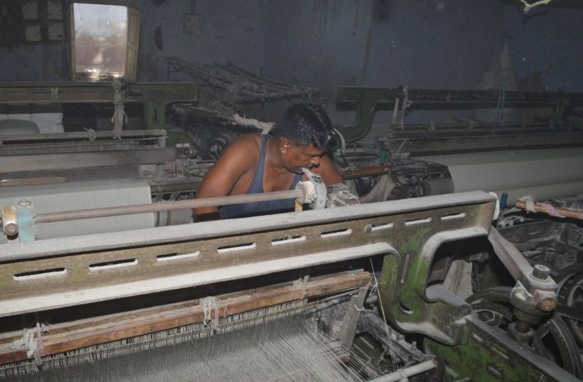 Power loom factories will stop if things do not improve