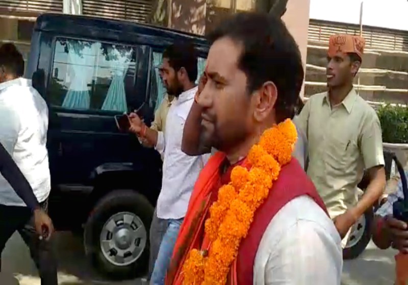 दिनेश लाल यादव निरहुआ