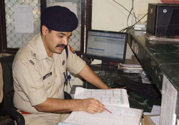 Kalanidhi Naithani auchak nirikshan