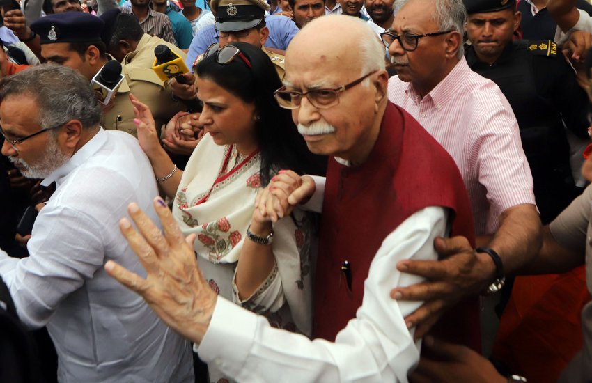 Advani gives vote, hope for victory  