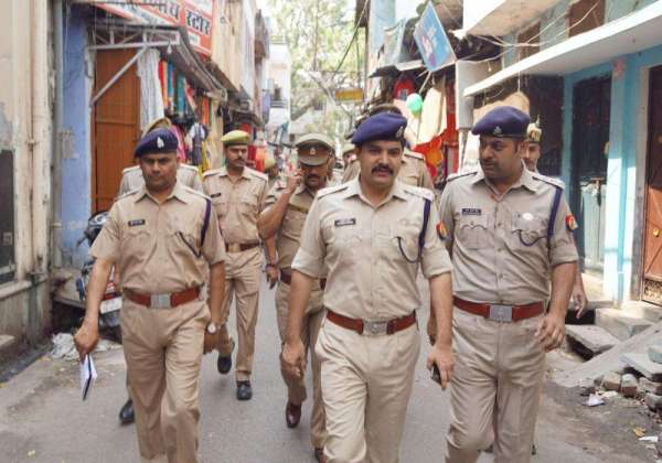 Kalanidhi Naithani auchak nirikshan