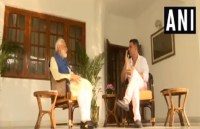 pm modi akshay kumar