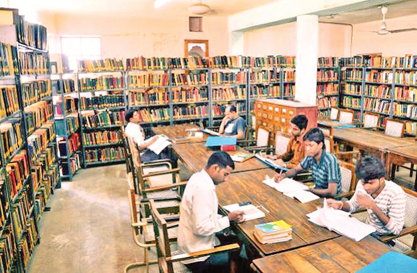 बंद होने के कगार पर राज्य के सैकड़ों पुस्तकालय