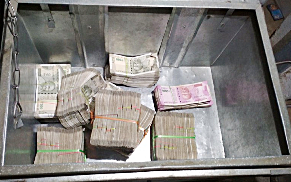 36 lakhs seized in Rewa