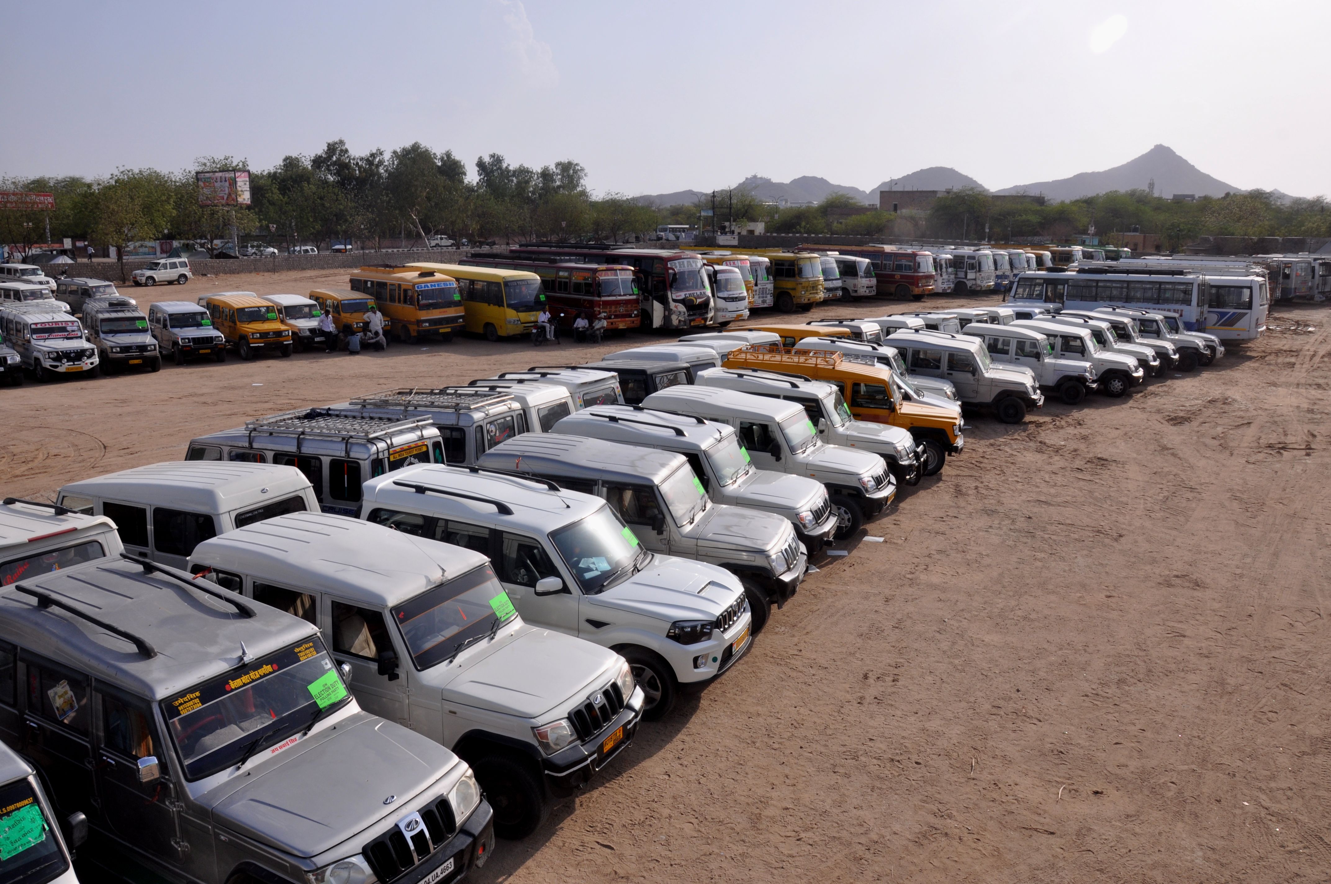 Lok Sabha elections, BJP and Congress gave full power to the campaign